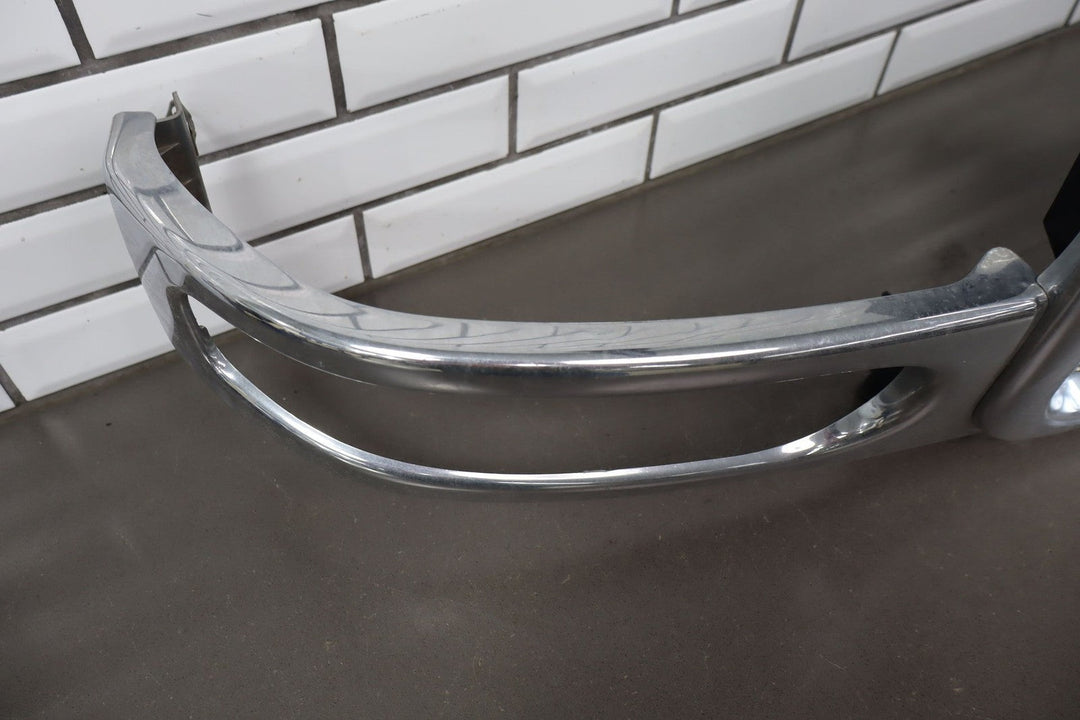 02 - 06 GMC Yukon Denali GMT800 OEM Chrome Radiator Grille 19130789