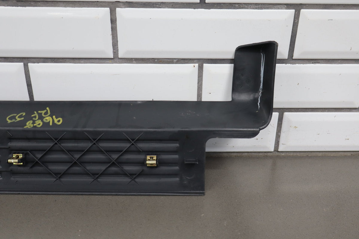 02-07 Chevrolet Silverado 2500HD Crew Cab Sill Plates Graphite (12D)