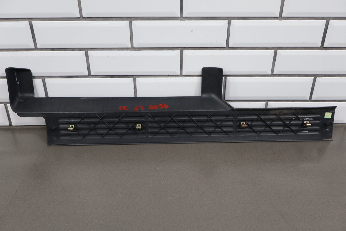 02-07 Chevrolet Silverado 2500HD Crew Cab Sill Plates Graphite (12D)