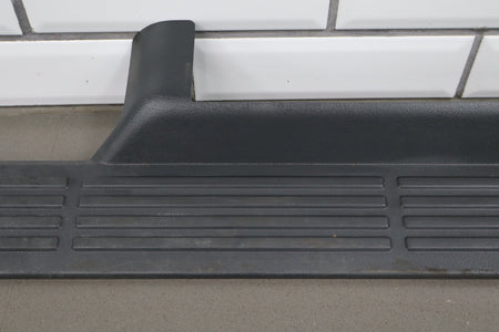 02-07 Chevrolet Silverado 2500HD Crew Cab Sill Plates Graphite (12D)