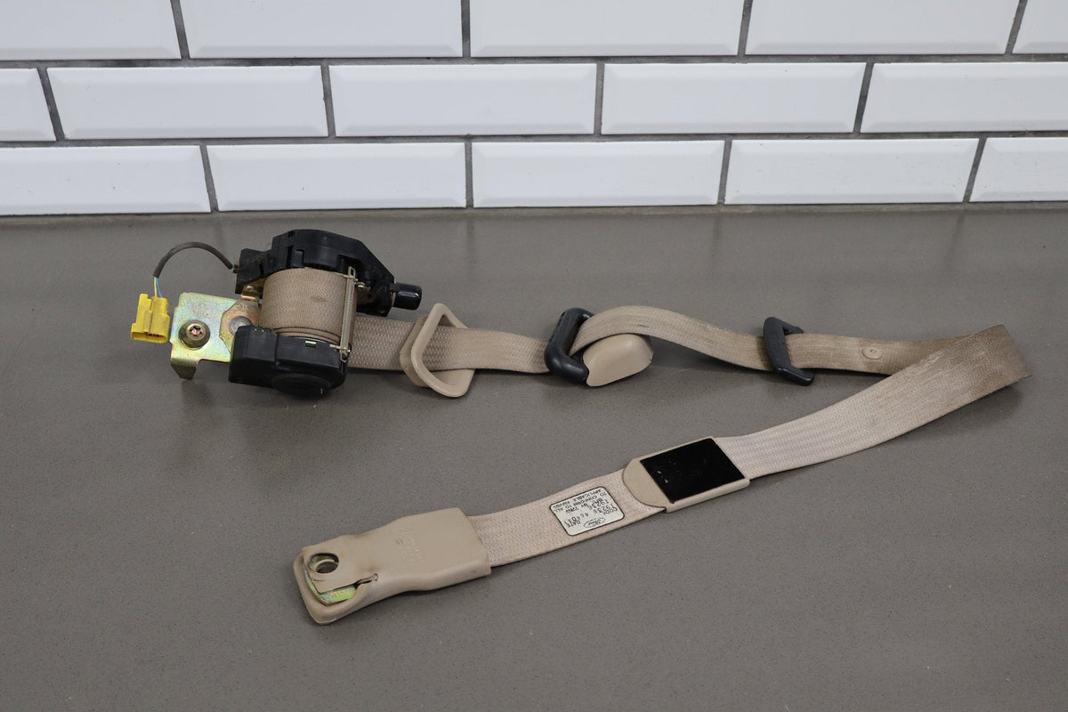 02-07 Ford F350 Super Duty Right Front Seat Belt Medium Parchment