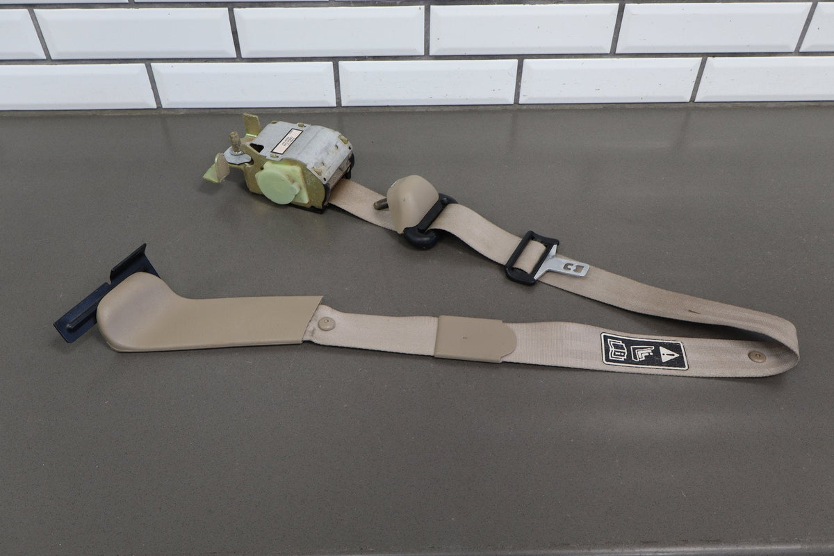 02-07 Ford F350 Super Duty Right Rear Seat Belt Medium Parchment