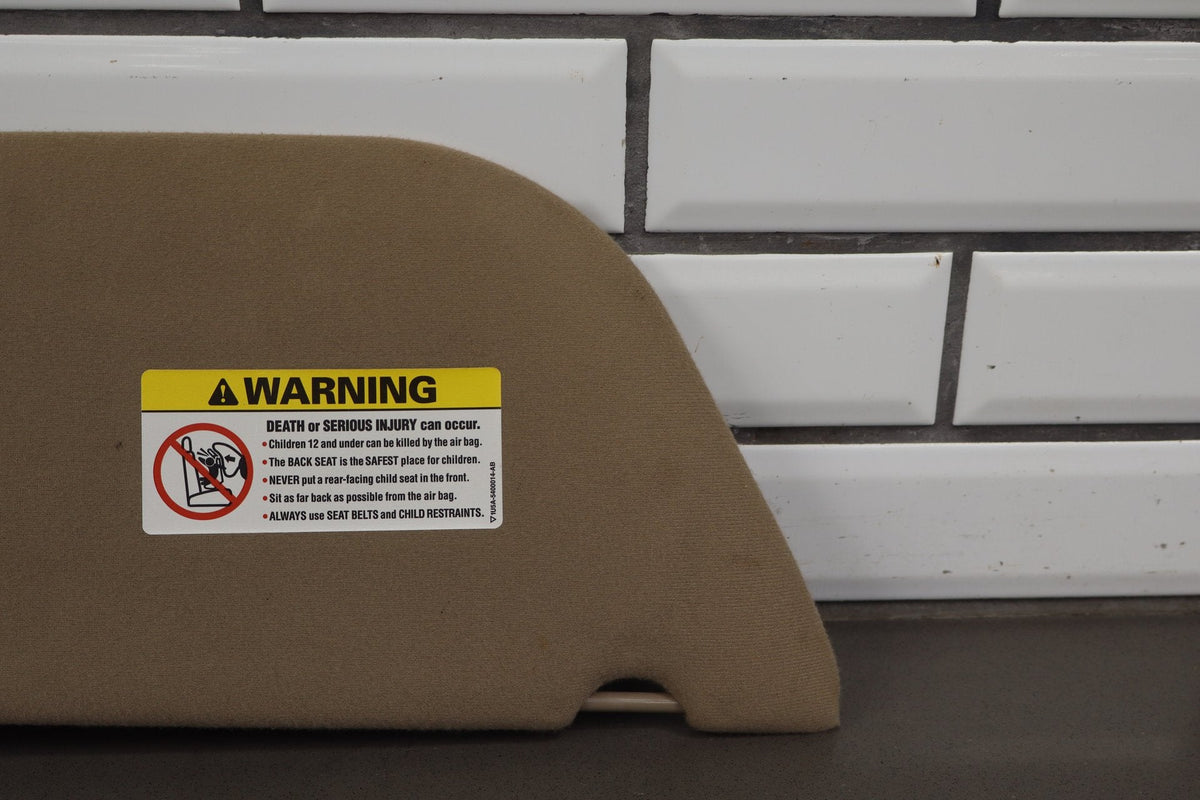 02-07 Ford F350 Super Duty Sun Visor Pair Medium Parchment Illuminated