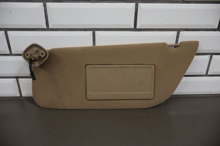 02-07 Ford F350 Super Duty Sun Visor Pair Medium Parchment Illuminated