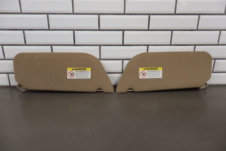 02-07 Ford F350 Super Duty Sun Visor Pair Medium Parchment Illuminated