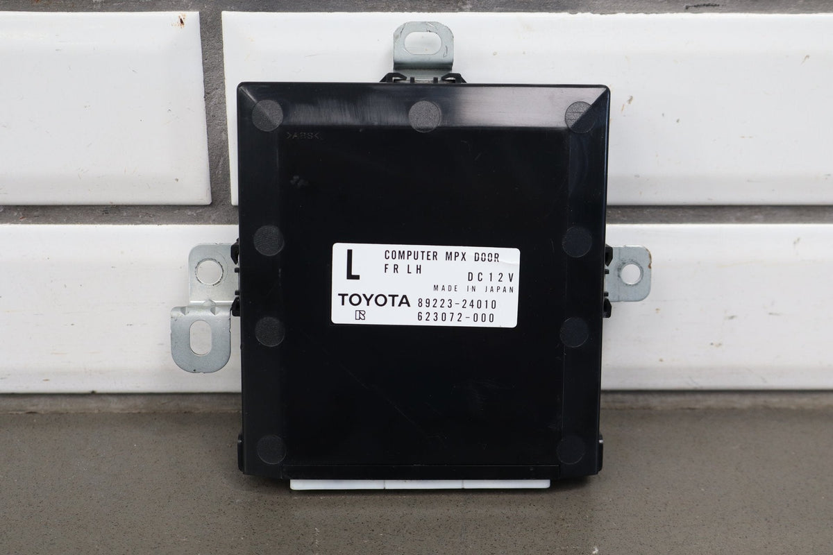 02-08 Lexus SC430 Z40 LH Door Module 89223-24010