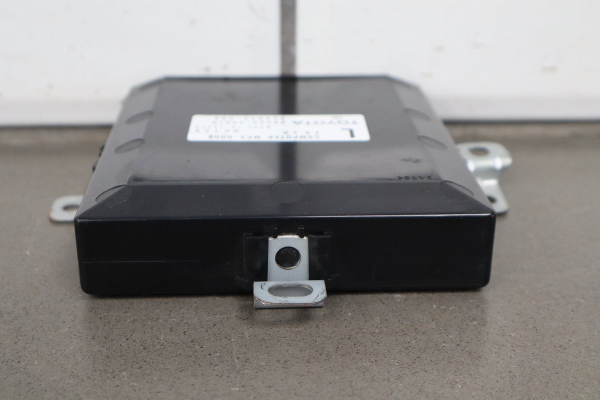 02-08 Lexus SC430 Z40 LH Door Module 89223-24010