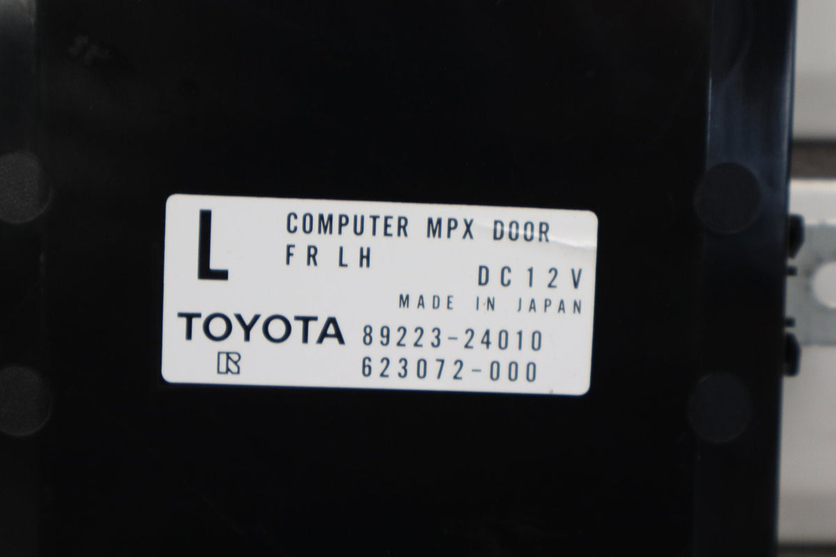 02-08 Lexus SC430 Z40 LH Door Module 89223-24010