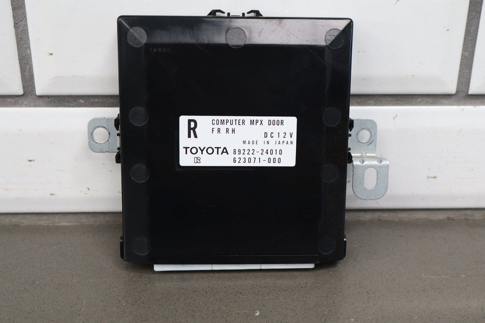 02-09 Lexus SC430 Z40 RH Door Module 89222-24010