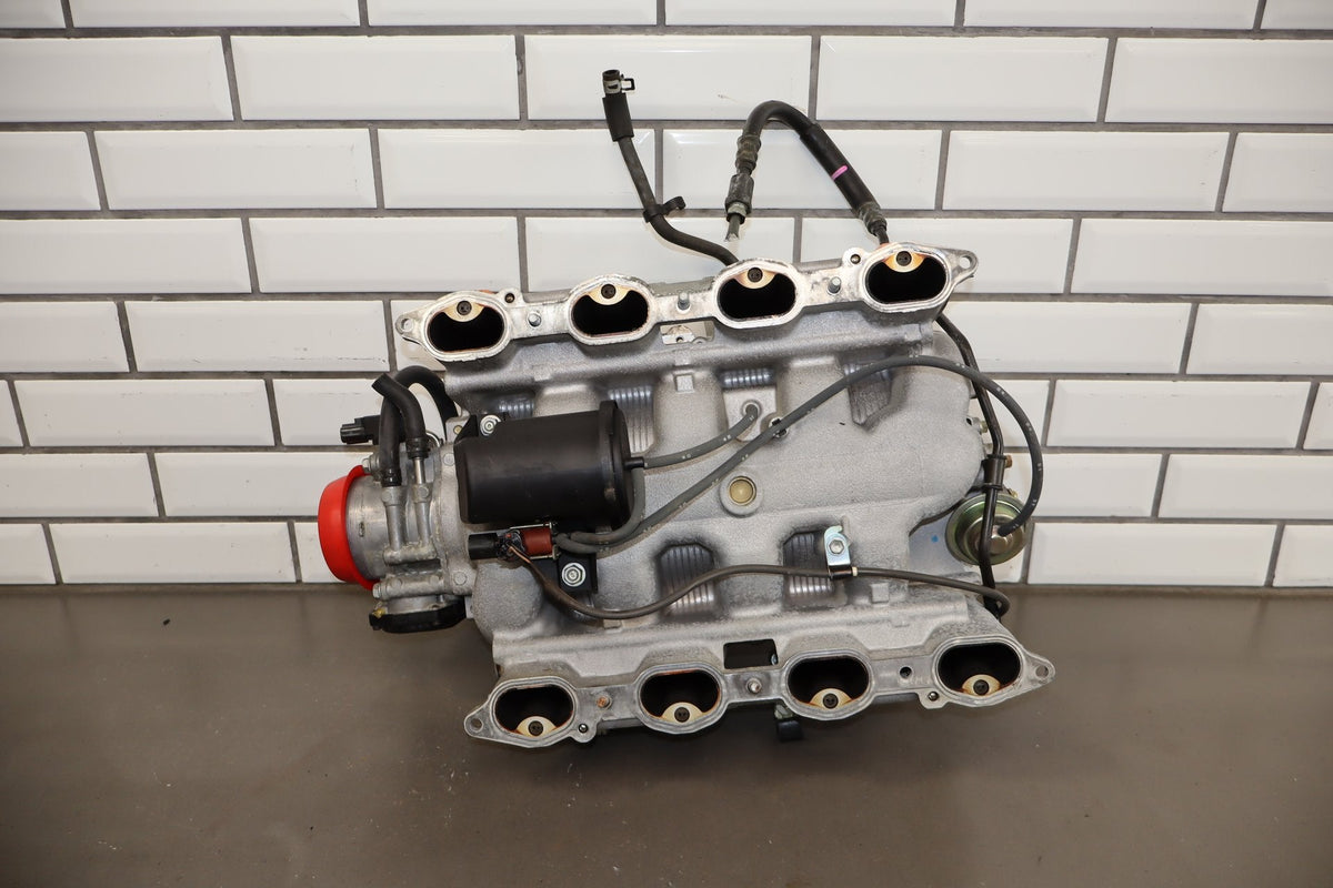 02-10 Lexus SC430 4.3 3UZ-FE Intake Rails Injectors TB
