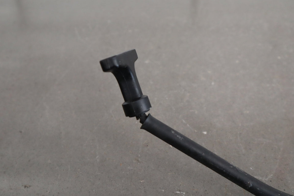 02-10 Lexus SC430 4.3 3UZ-FE Oil Dipstick And Tube