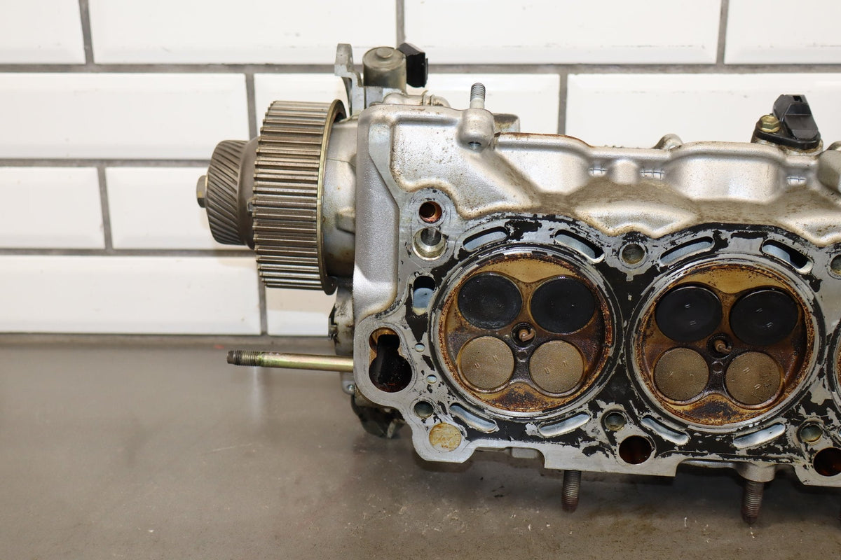 02-10 Lexus SC430 4.3 3UZ-FE Right Cylinder Head With Cams