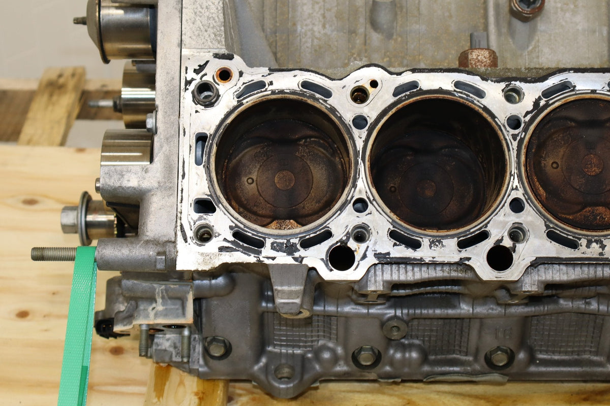 02-10 Lexus SC430 4.3 3UZ-FE Short Block Tear Down No Pan Untested