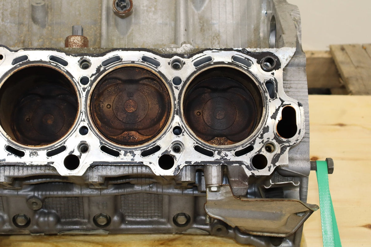 02-10 Lexus SC430 4.3 3UZ-FE Short Block Tear Down No Pan Untested