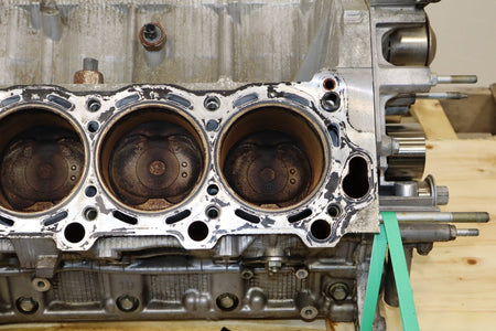 02-10 Lexus SC430 4.3 3UZ-FE Short Block Tear Down No Pan Untested