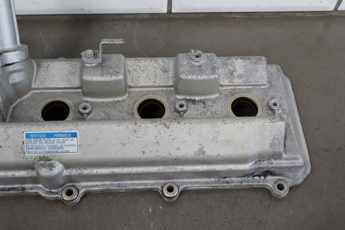 02-10 Lexus SC430 4.3 3UZ-FE Valve Cover Pair
