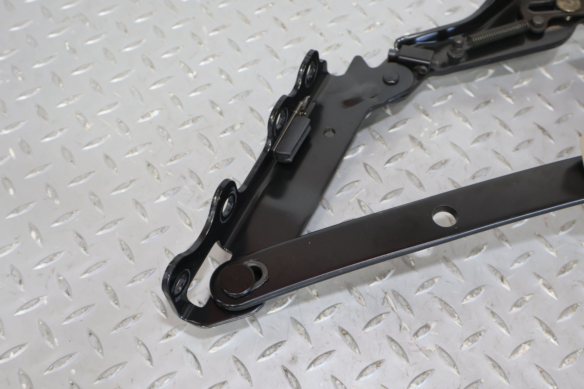 02-10 Lexus SC430 Right RH Passenger Convertible Top Hinge W/ Motor (Tested)