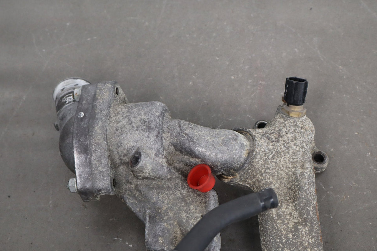 02-10 Lexus SC430 Z40 3UZ-FE Thermostat Housing Crossover