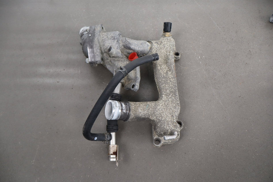 02-10 Lexus SC430 Z40 3UZ-FE Thermostat Housing Crossover