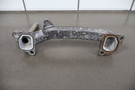 02-10 Lexus SC430 Z40 3UZ-FE Thermostat Housing Crossover