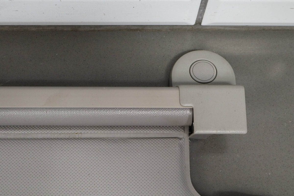 02-10 Lexus SC430 Z40 Cargo Cover Convertible Divider