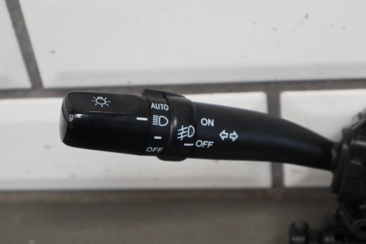 02-10 Lexus SC430 Z40 Combination Switch (Washer Button Missing)