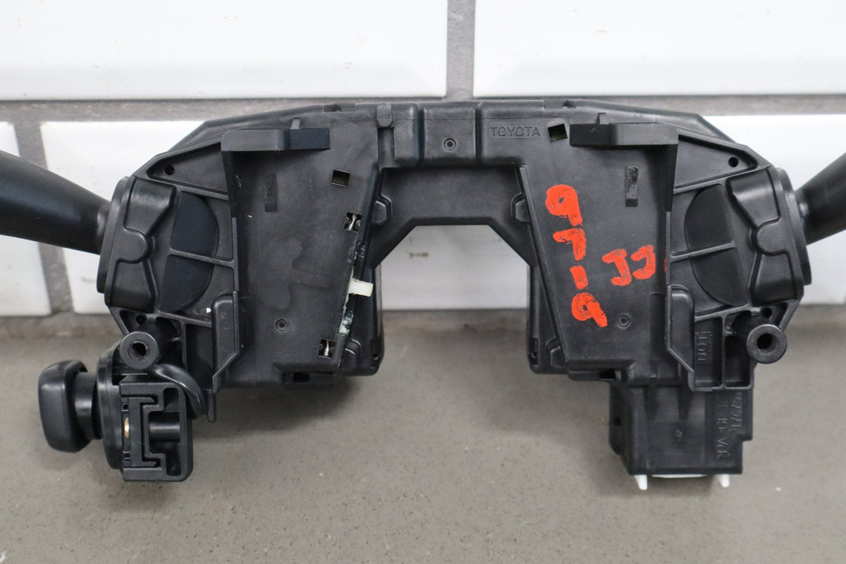 02-10 Lexus SC430 Z40 Combination Switch (Washer Button Missing)