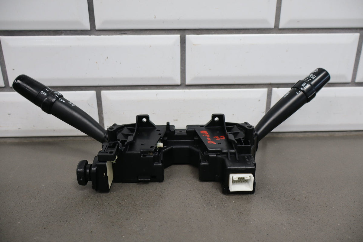 02-10 Lexus SC430 Z40 Combination Switch (Washer Button Missing)