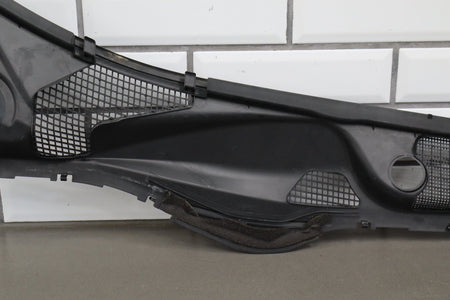 02-10 Lexus SC430 Z40 Cowl Vent Panel Black