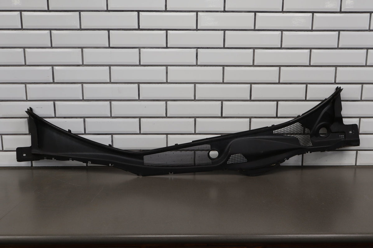 02-10 Lexus SC430 Z40 Cowl Vent Panel Black