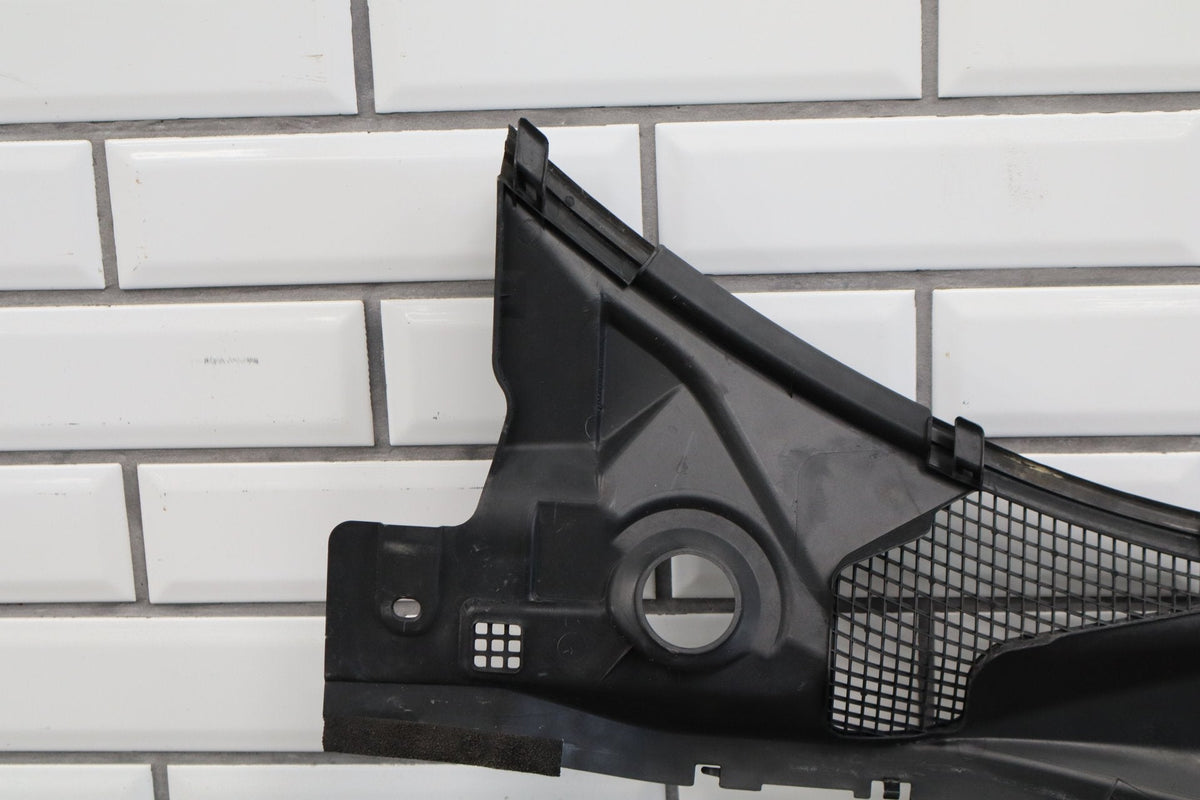 02-10 Lexus SC430 Z40 Cowl Vent Panel Black