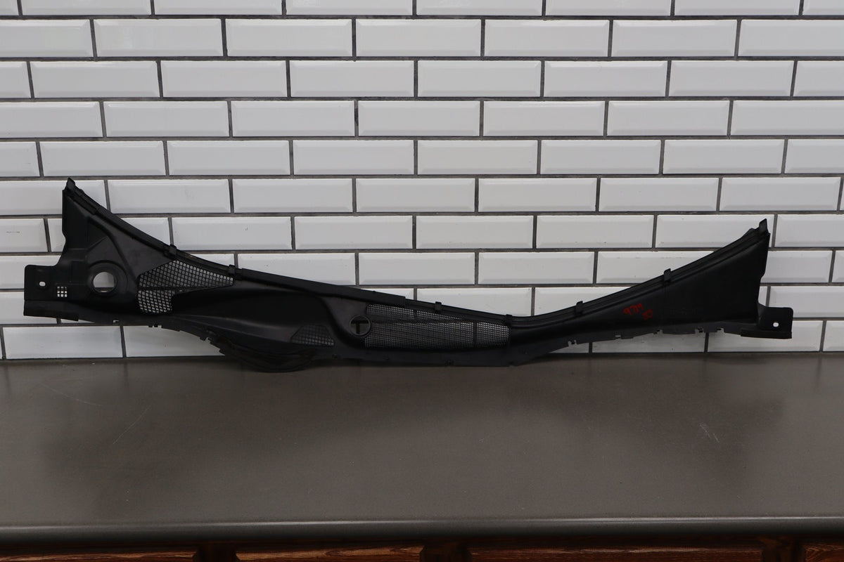 02-10 Lexus SC430 Z40 Cowl Vent Panel Black