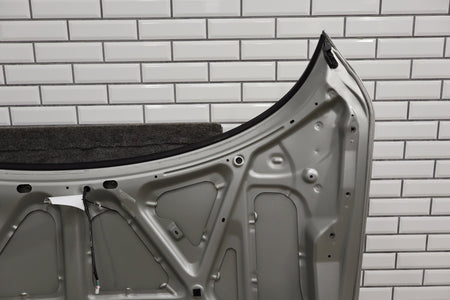 02-10 Lexus SC430 Z40 Decklid Silver 1C0 (Spoiler Scrape)