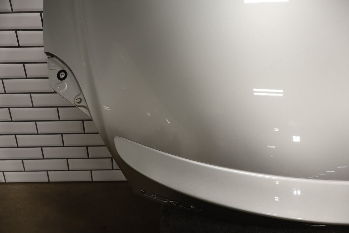 02-10 Lexus SC430 Z40 Decklid Silver 1C0 (Spoiler Scrape)
