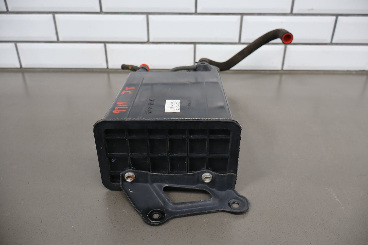 02-10 Lexus SC430 Z40 Evaporator Canister Charcoal