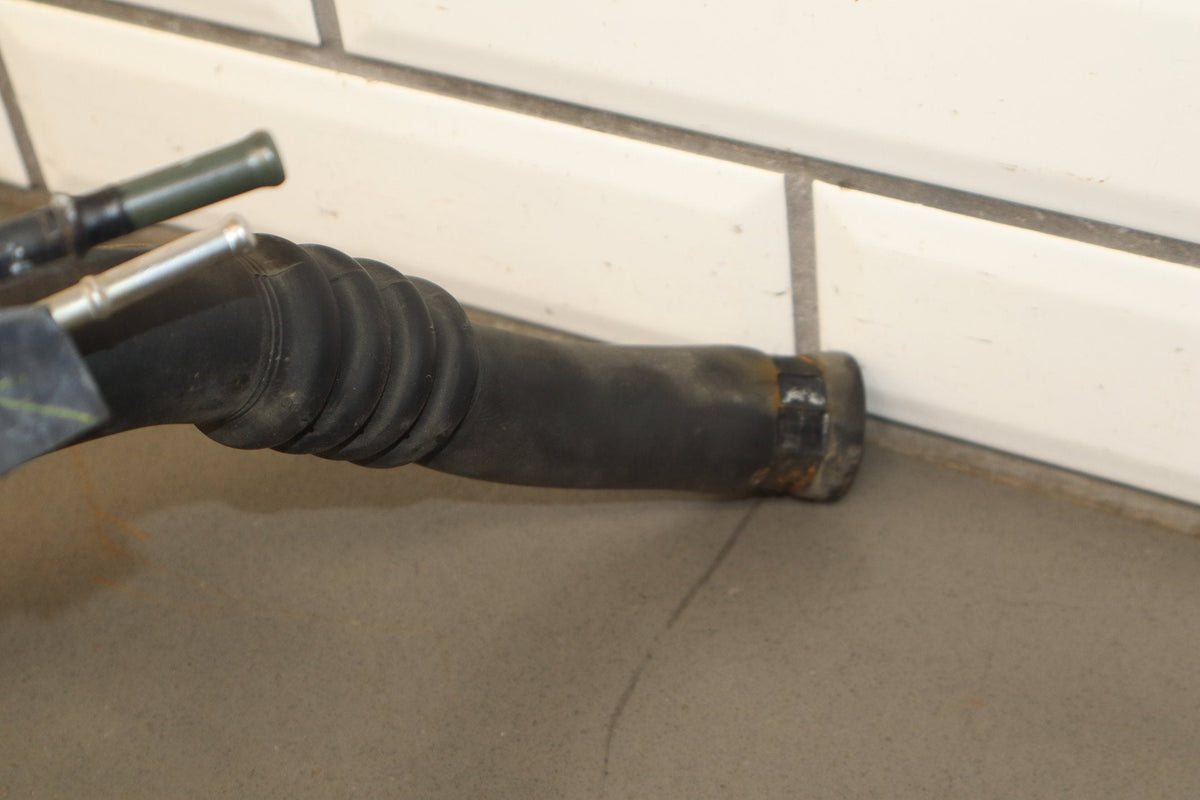 02-10 Lexus SC430 Z40 Fuel Filler Neck