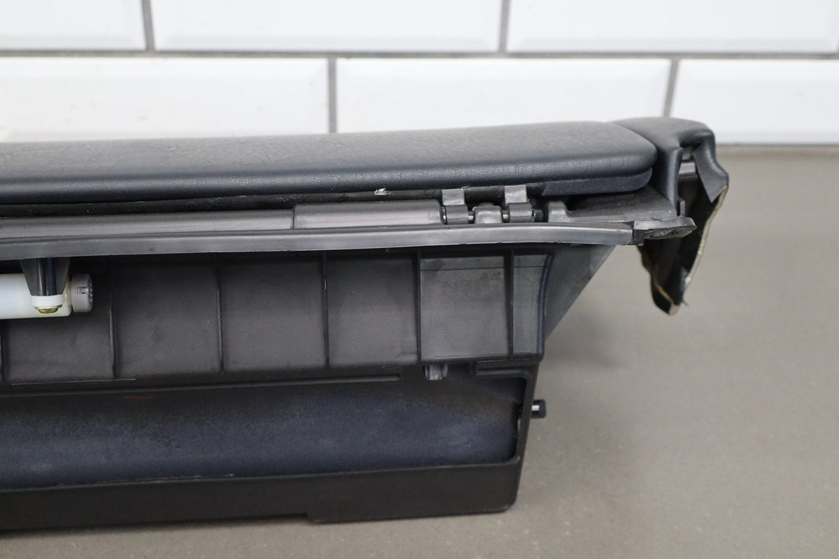 02-10 Lexus SC430 Z40 Glove Box Saddle 21