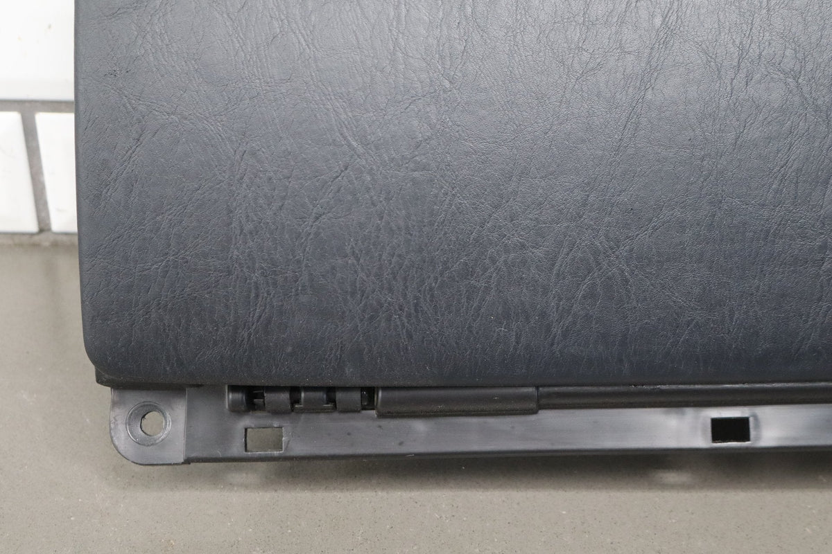 02-10 Lexus SC430 Z40 Glove Box Saddle 21
