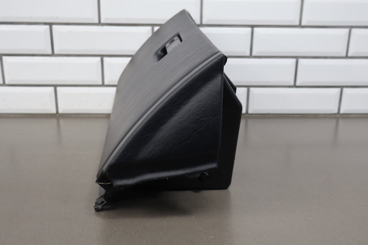 02-10 Lexus SC430 Z40 Glove Box Saddle 21