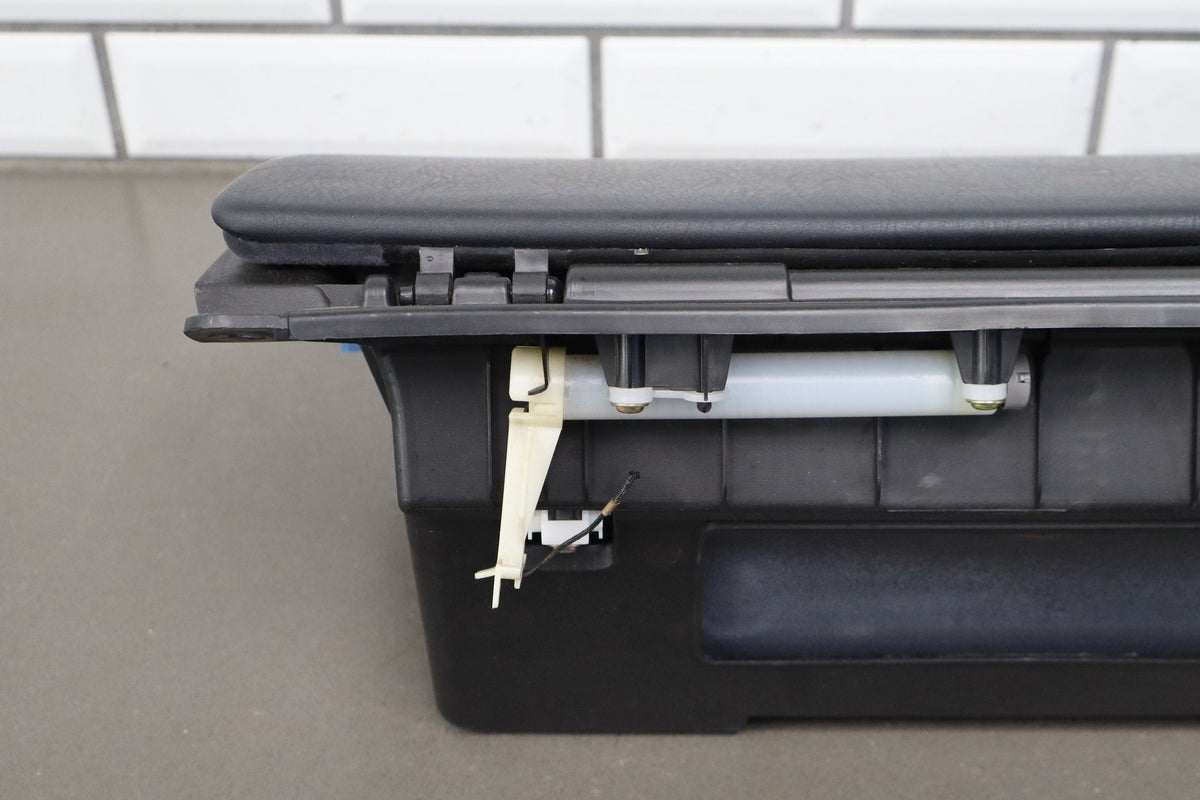 02-10 Lexus SC430 Z40 Glove Box Saddle 21