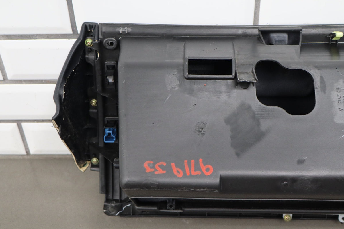02-10 Lexus SC430 Z40 Glove Box Saddle 21
