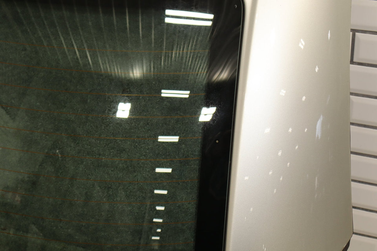 02-10 Lexus SC430 Z40 Heated Back Window With Roof Section