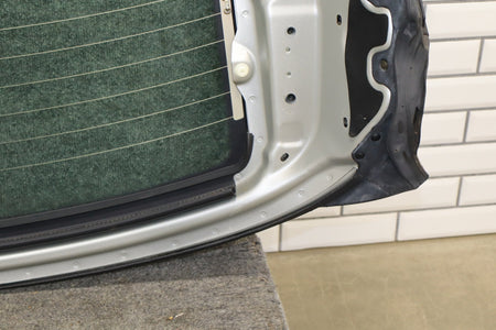 02-10 Lexus SC430 Z40 Heated Back Window With Roof Section