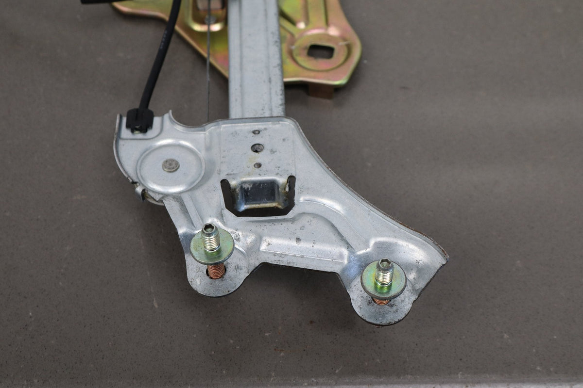 02-10 Lexus SC430 Z40 Left Front Door Regulator With Motor