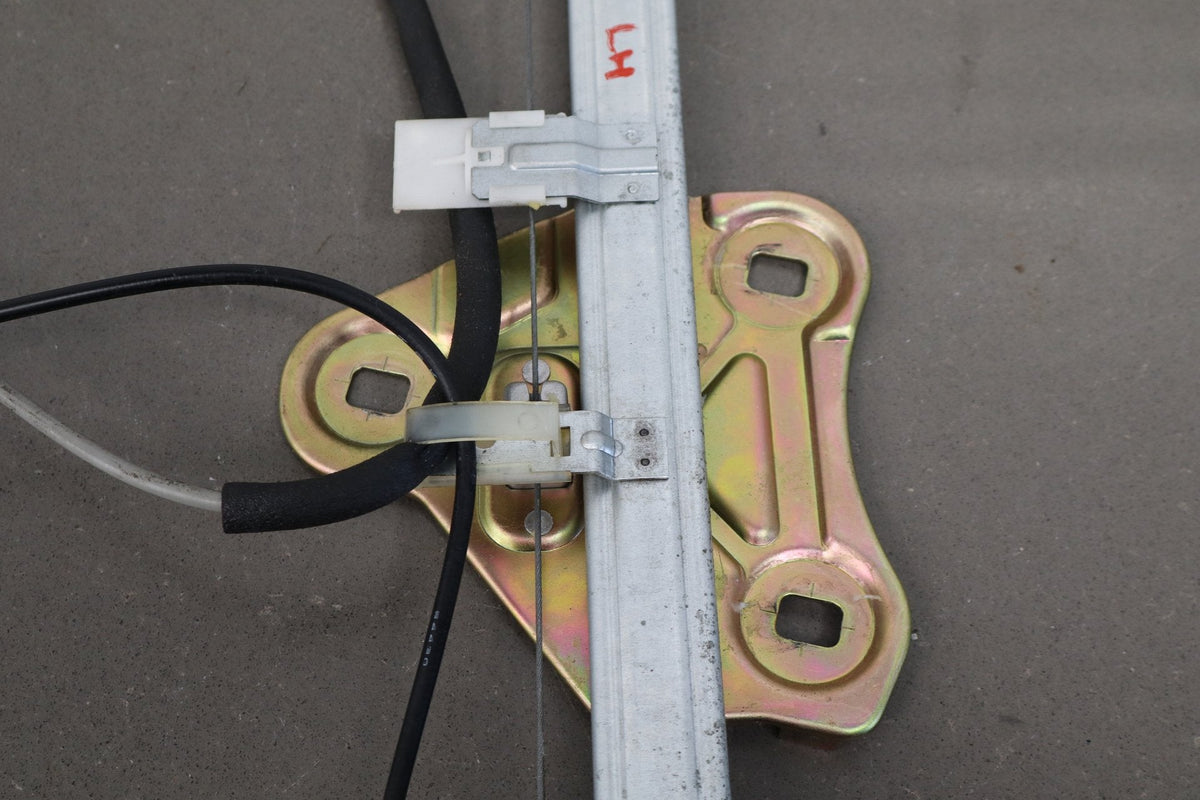 02-10 Lexus SC430 Z40 Left Front Door Regulator With Motor