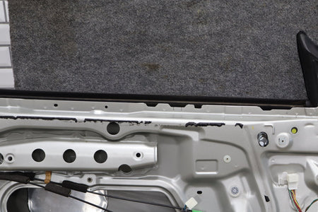 02-10 Lexus SC430 Z40 Left Front Door Shell Silver 1C0