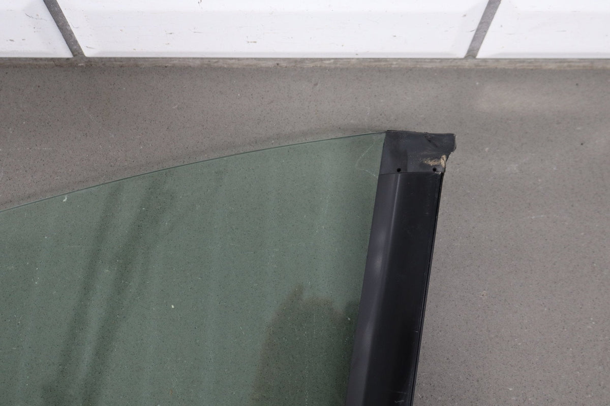 02-10 Lexus SC430 Z40 Left Quarter Glass With Regulator