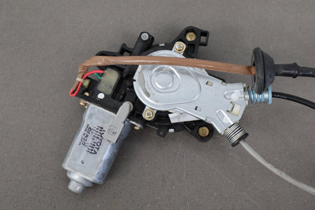 02-10 Lexus SC430 Z40 Left Quarter Glass With Regulator