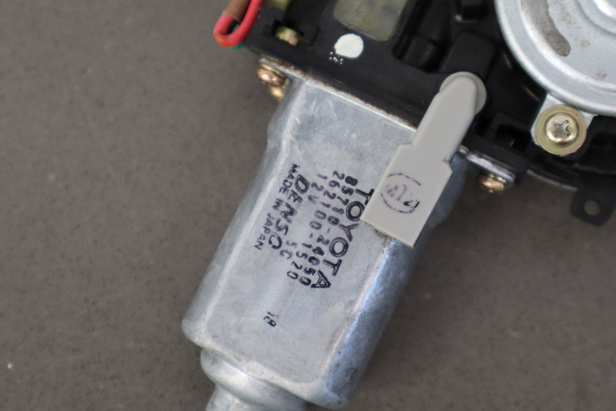 02-10 Lexus SC430 Z40 Left Quarter Glass With Regulator