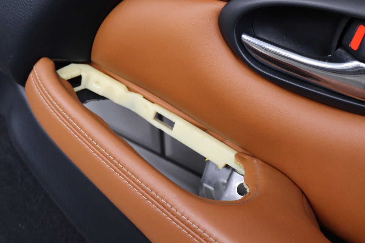 02-10 Lexus SC430 Z40 Right Door Panel Saddle 21 (No Switch)